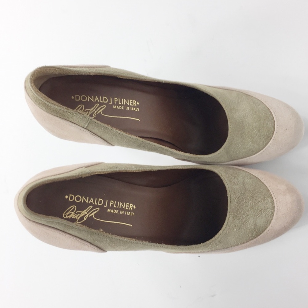 Donald J Pliner  Lennox Two Tone Heels